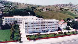 Θεραπευτήριο N. Σπινάρη 4ο χλμ Eθν. Oδού Kοζάνης - Θεσ/νίκης Kοζάνη 50100, τηλ. 24610 37751-4